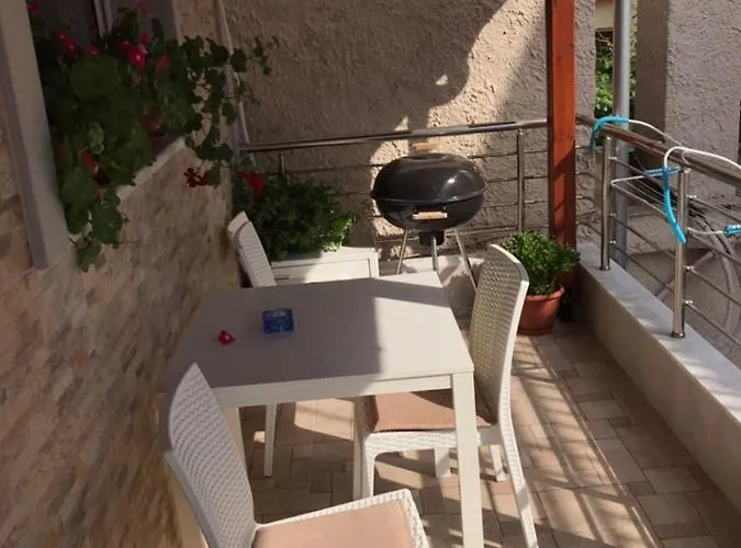 Nikos Apartament